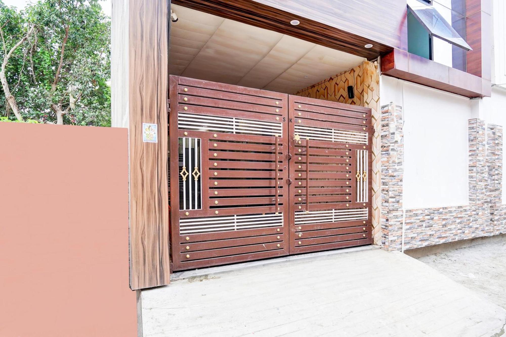 Super Hotel O Blw Kakarmatta Near Banaras Junction Βαρανάσι Εξωτερικό φωτογραφία