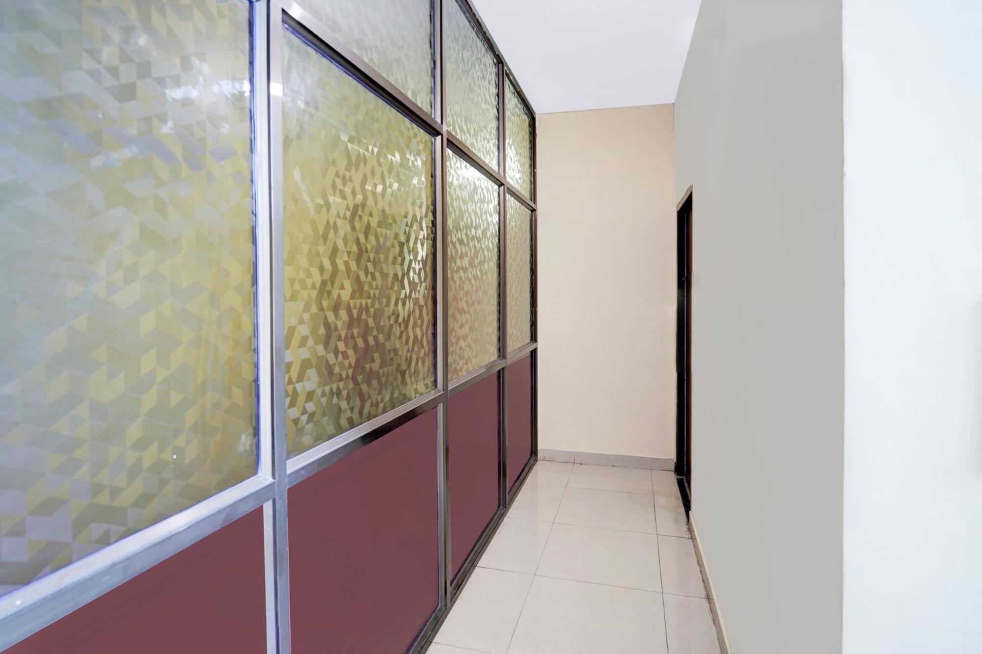 Super Hotel O Blw Kakarmatta Near Banaras Junction Βαρανάσι Εξωτερικό φωτογραφία