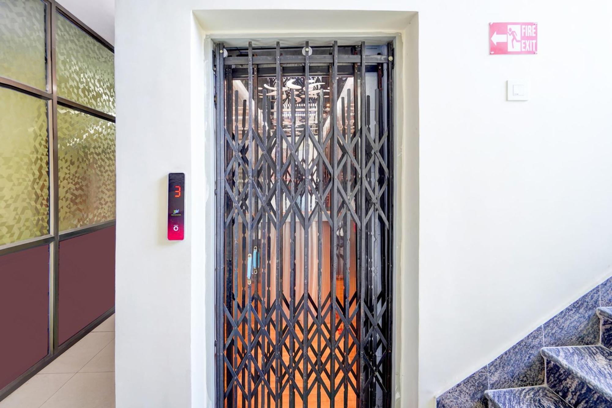Super Hotel O Blw Kakarmatta Near Banaras Junction Βαρανάσι Εξωτερικό φωτογραφία